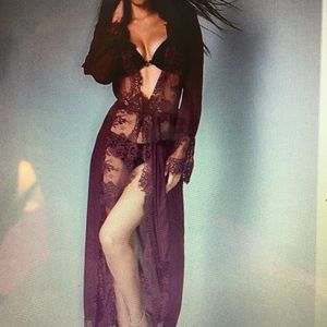 New Mesh Robe Lace Trim, Size M, Color Burgundy